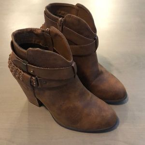 XOXO booties size 6.5